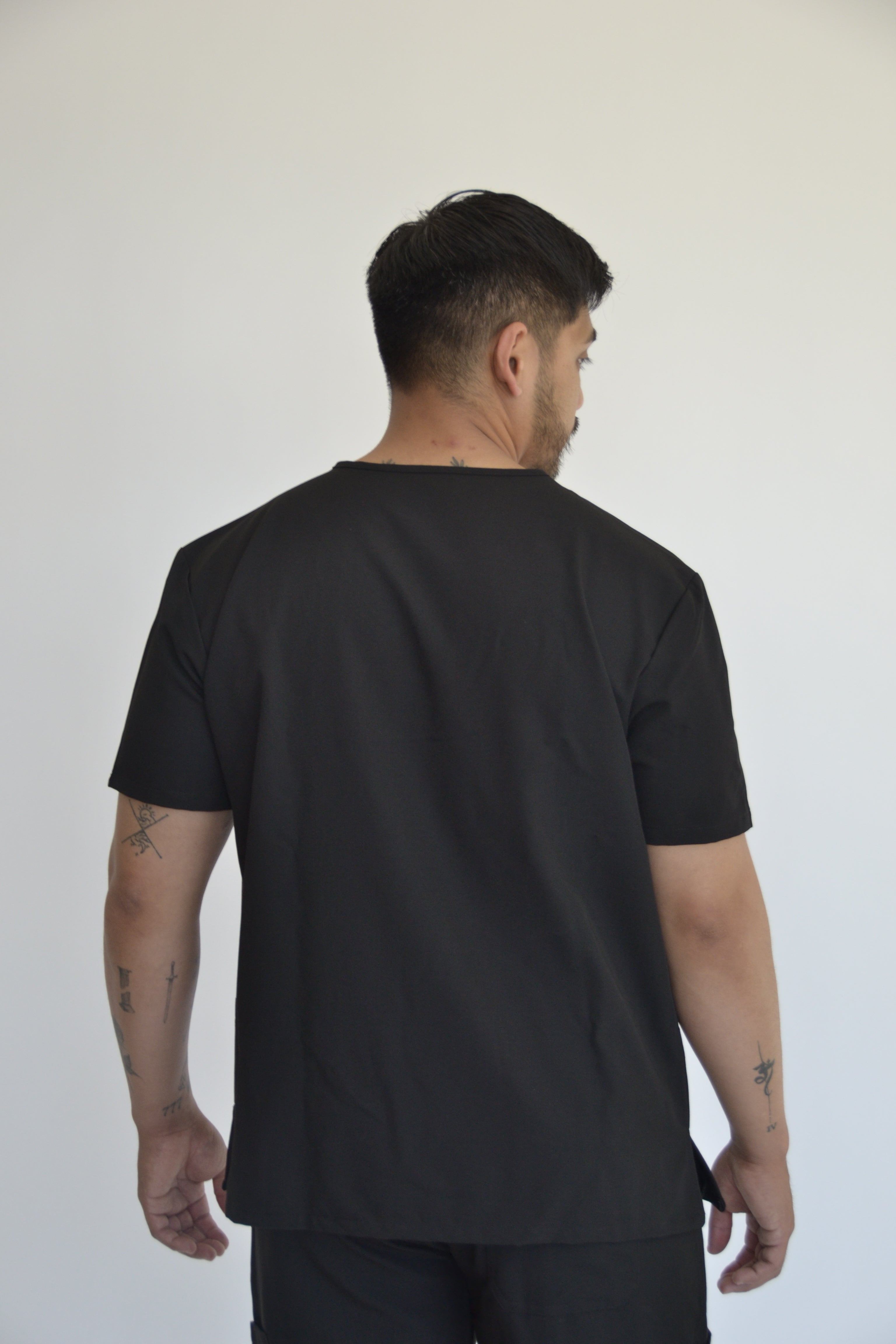 REX V-NECK TOP WITH 3 POCKETS FOR MEN